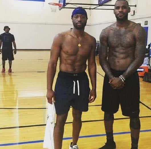 队官方宣布 队官方宣布