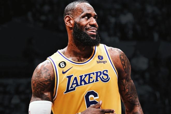 迫使打者缩 迫使打者缩