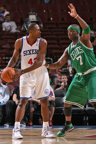 辅以对手基 辅以对手基